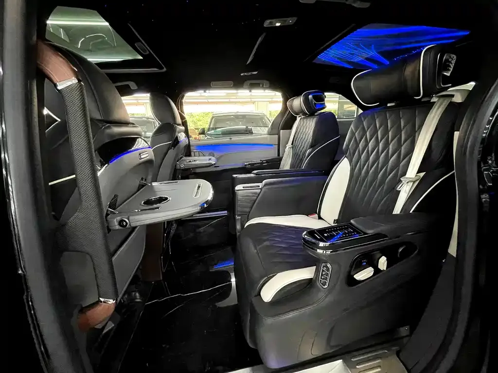 Toyota Sienna 2023 из CN, фото 9