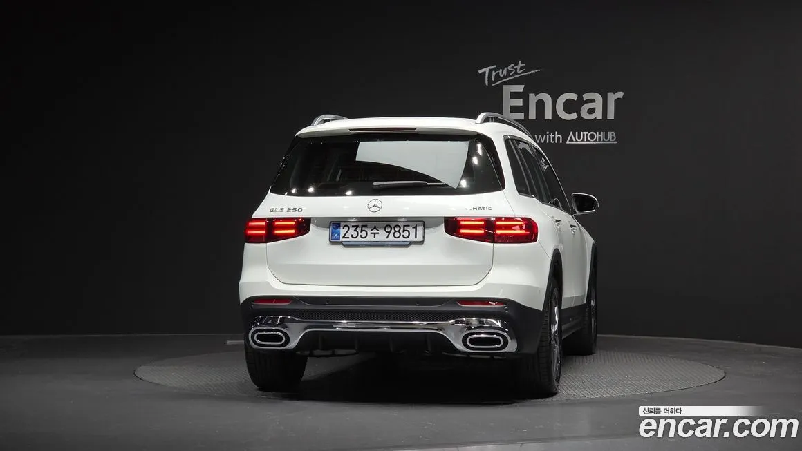Mercedes-Benz GLB-Class — фото 4