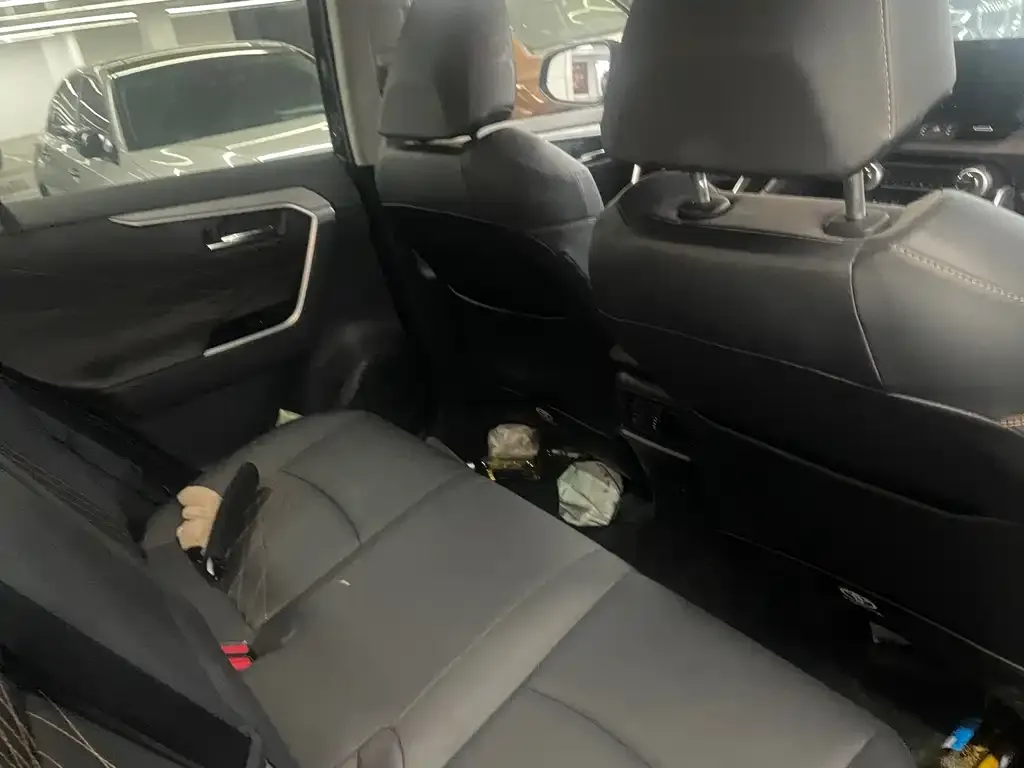 Toyota RAV4 2024 из CN, фото 6