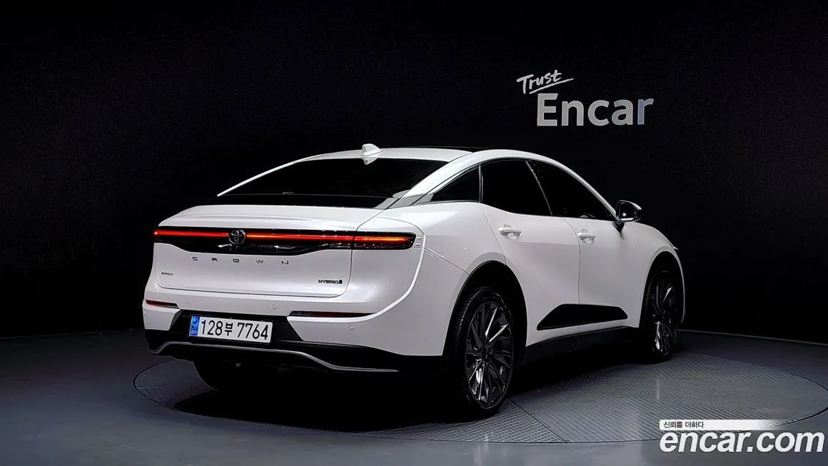 Toyota Crown 2023 из KR, фото 2