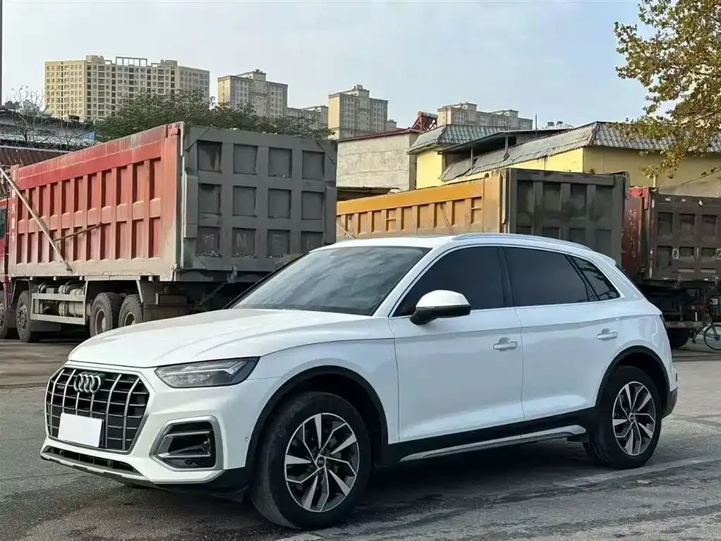 Audi Q5L 2022 из CN, фото 1