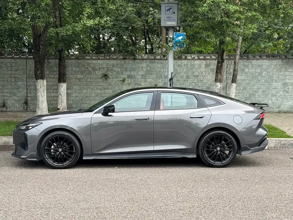Changan UNI-V 2024 из CN, фото 2