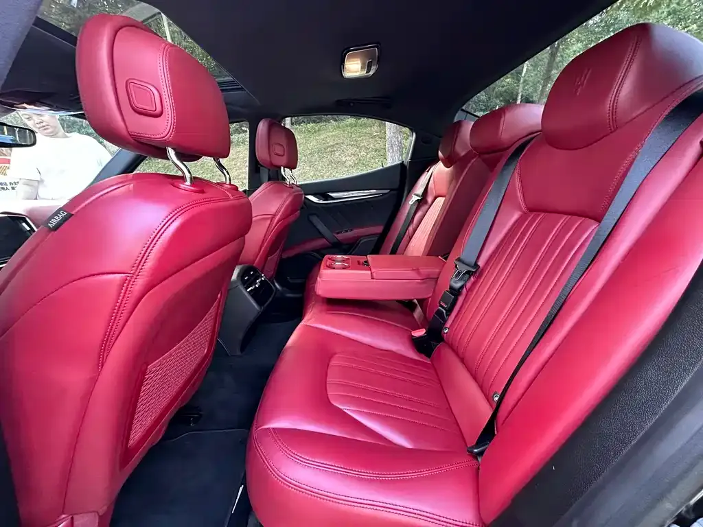 Maserati Ghibli 2022 из CN, фото 9