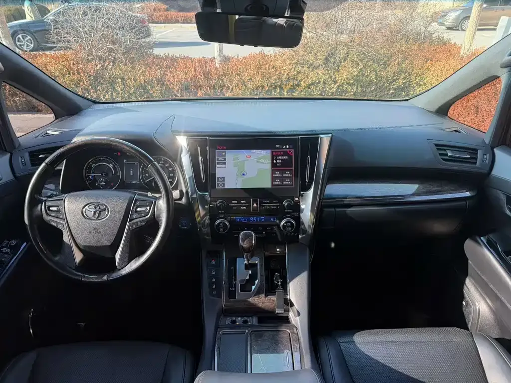 Toyota Vellfire 2022 из CN, фото 6