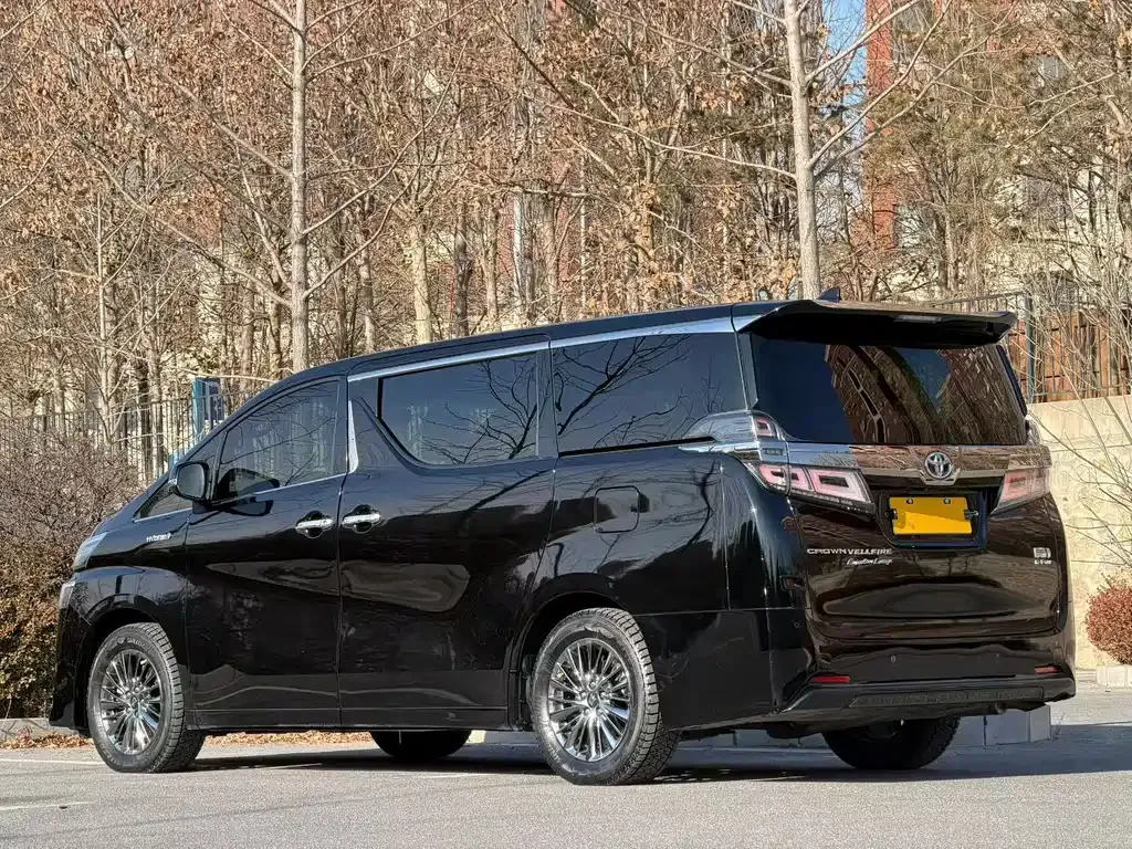 Toyota Vellfire 2022 из CN, фото 7