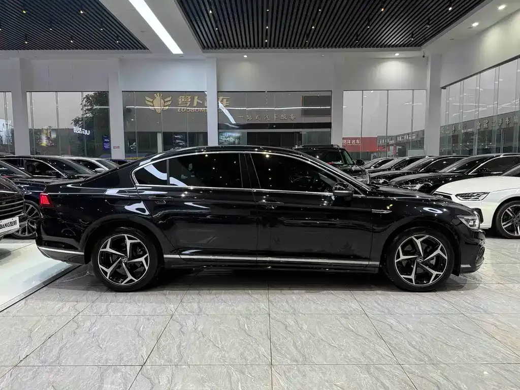 Volkswagen Magotan 2024 из CN, фото 7