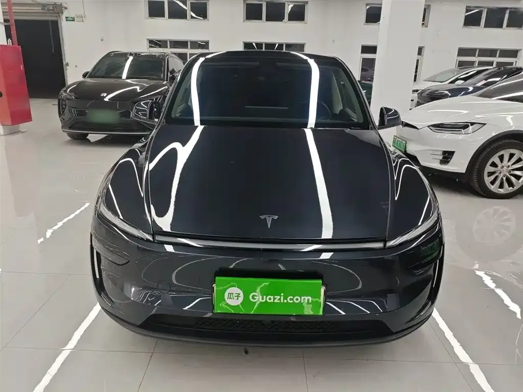 Tesla Model Y 2025 из CN, фото 3