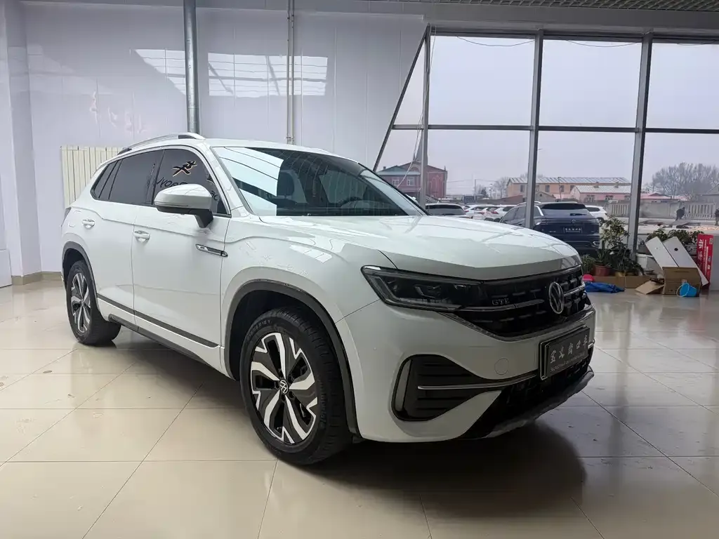 Volkswagen GTE PHEV 2022 из CN, фото 3