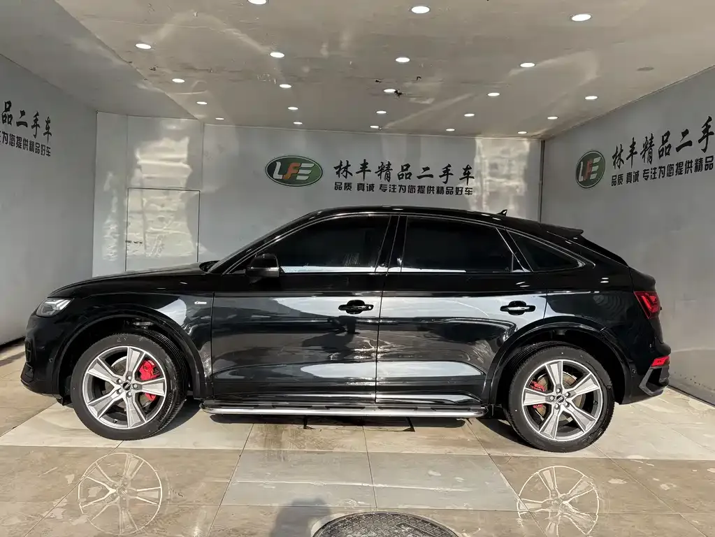Audi Q5L Sportback 2023 из CN, фото 5