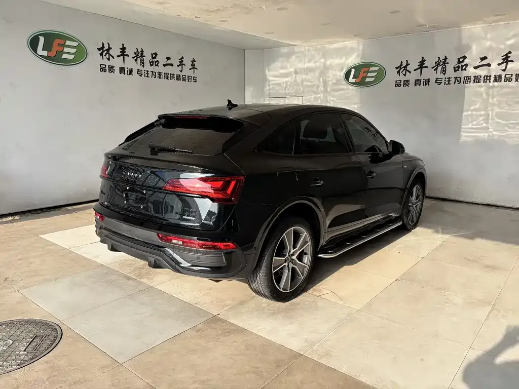 Audi Q5L Sportback 2023 из CN, фото 6