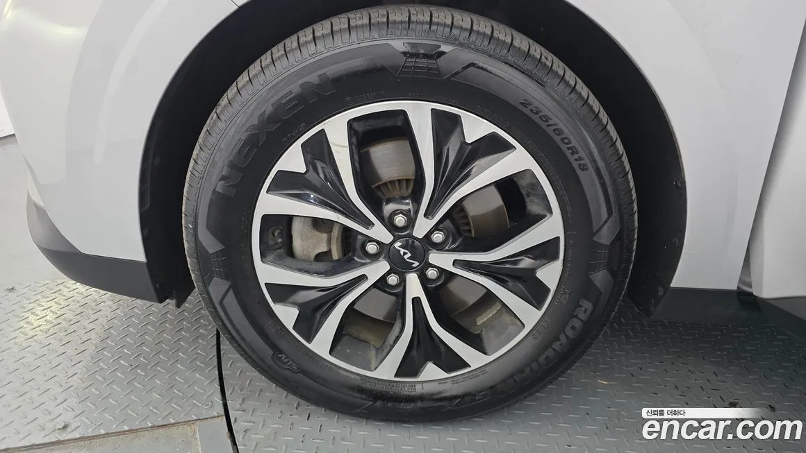 Kia Carnival 2023 из KR, фото 5