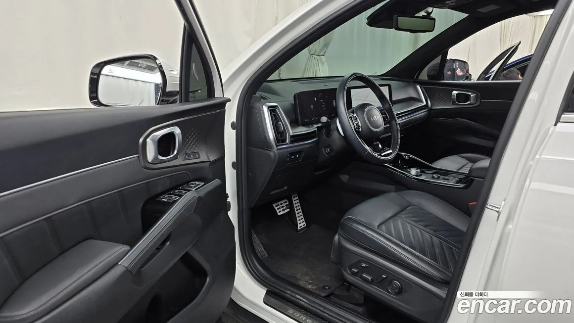Kia Sorento — фото 10