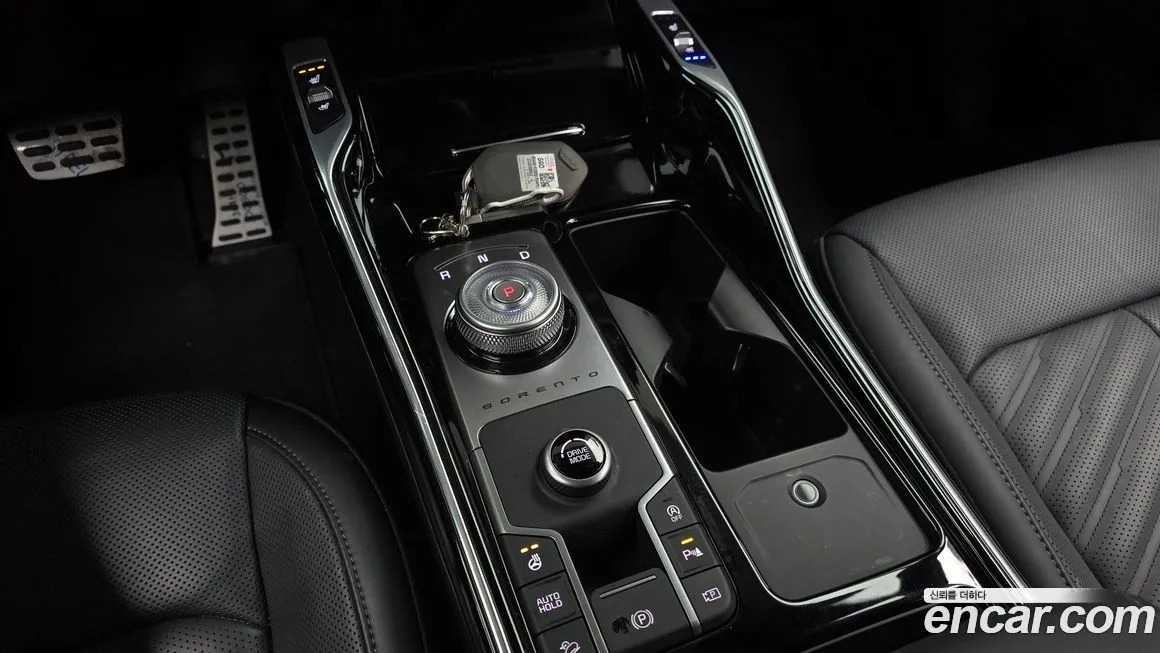 Kia Sorento — фото 9