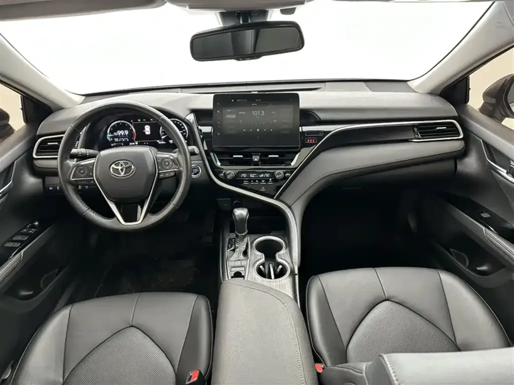 Toyota Camry 2022 из CN, фото 4