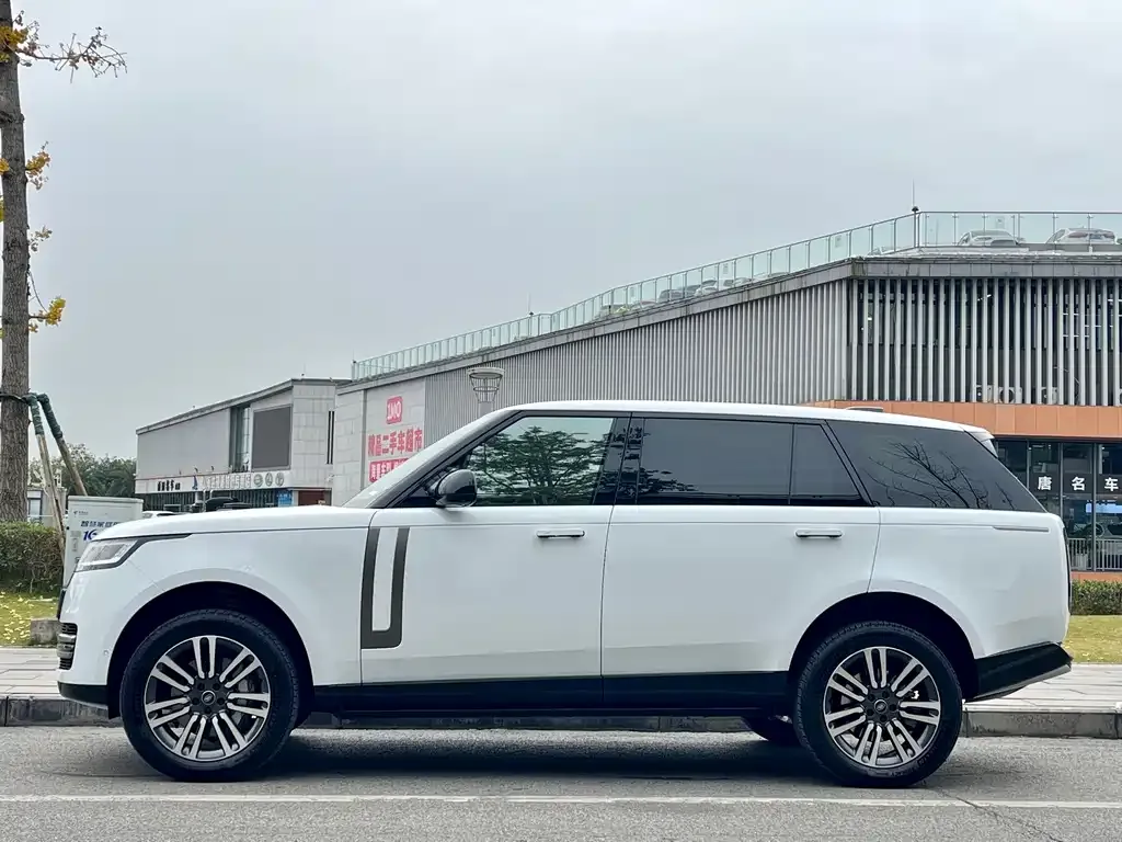 Land Rover Range Rover 2024 из CN, фото 3