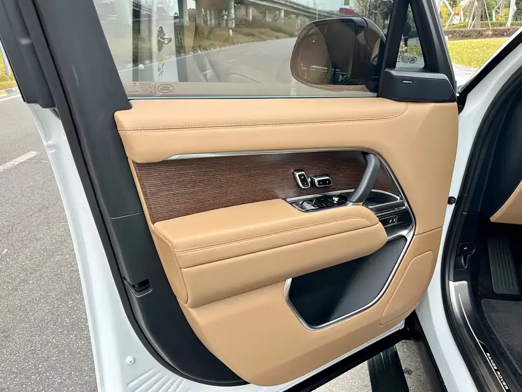 Land Rover Range Rover 2024 из CN, фото 9