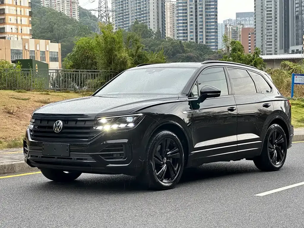 Volkswagen Touareg 2023 из CN, фото 1