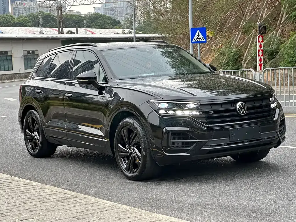 Volkswagen Touareg 2023 из CN, фото 3