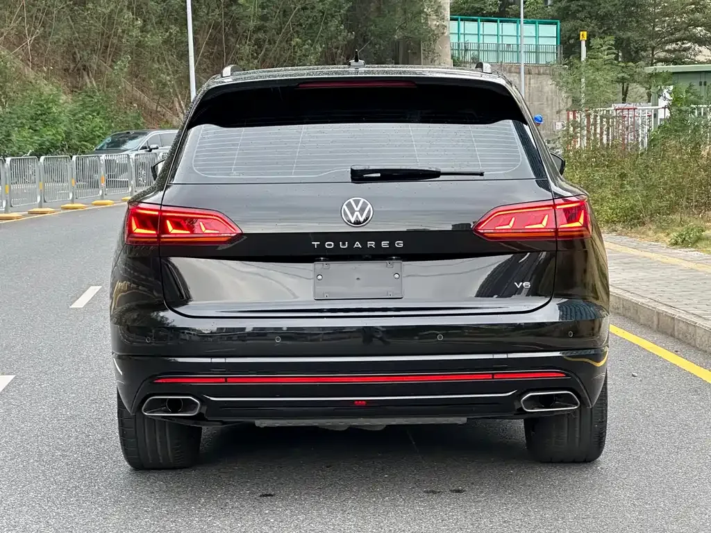 Volkswagen Touareg 2023 из CN, фото 5