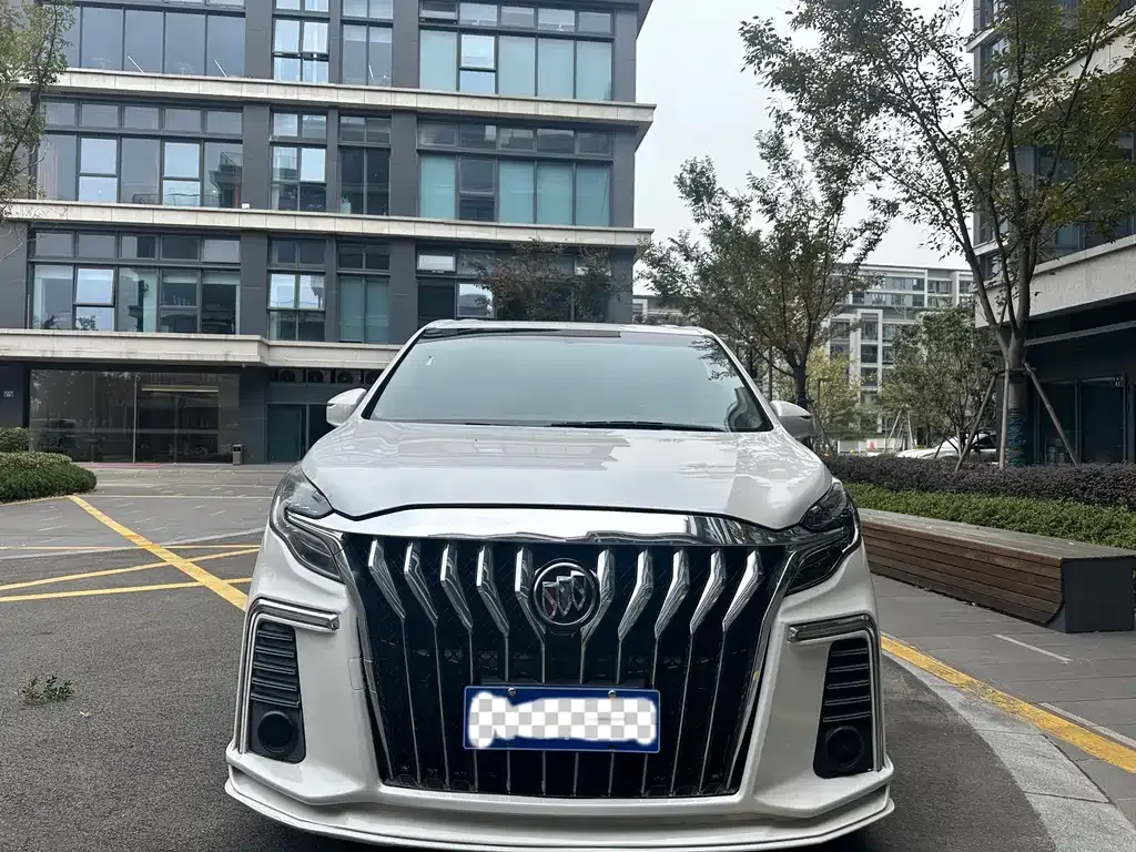 Buick GL8 2021 из CN, фото 1