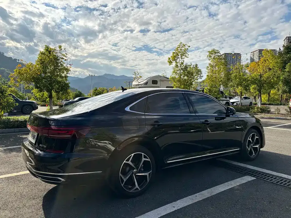Volkswagen Passat 2024 из CN, фото 6