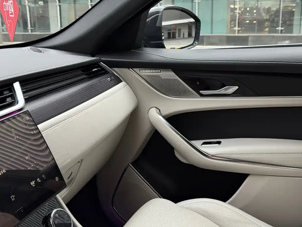 Jaguar F-PACE 2021 из CN, фото 7