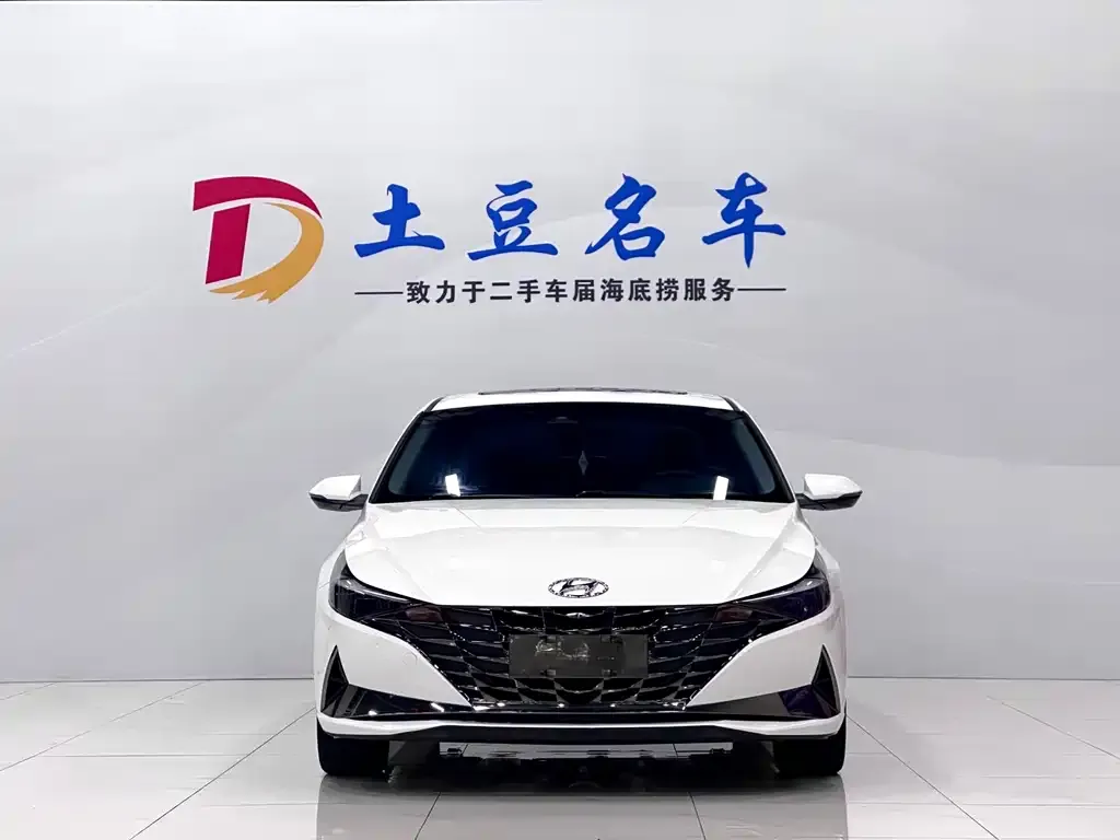 Hyundai Elantra 2023 из CN, фото 2