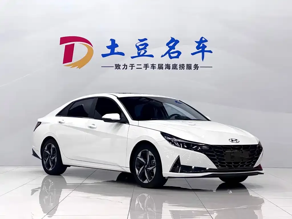 Hyundai Elantra 2023 из CN, фото 3