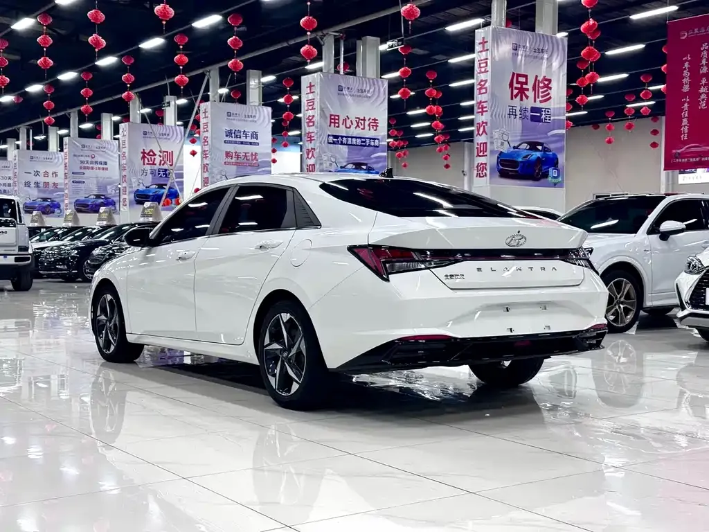 Hyundai Elantra 2023 из CN, фото 6