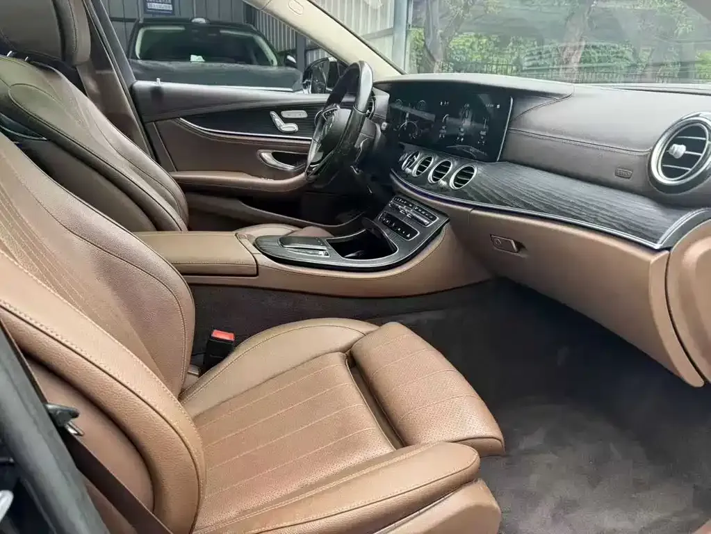 Mercedes-Benz E-Class 2022 из CN, фото 4