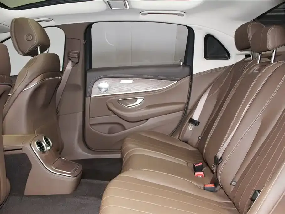 Mercedes-Benz E-Class 2023 из CN, фото 9
