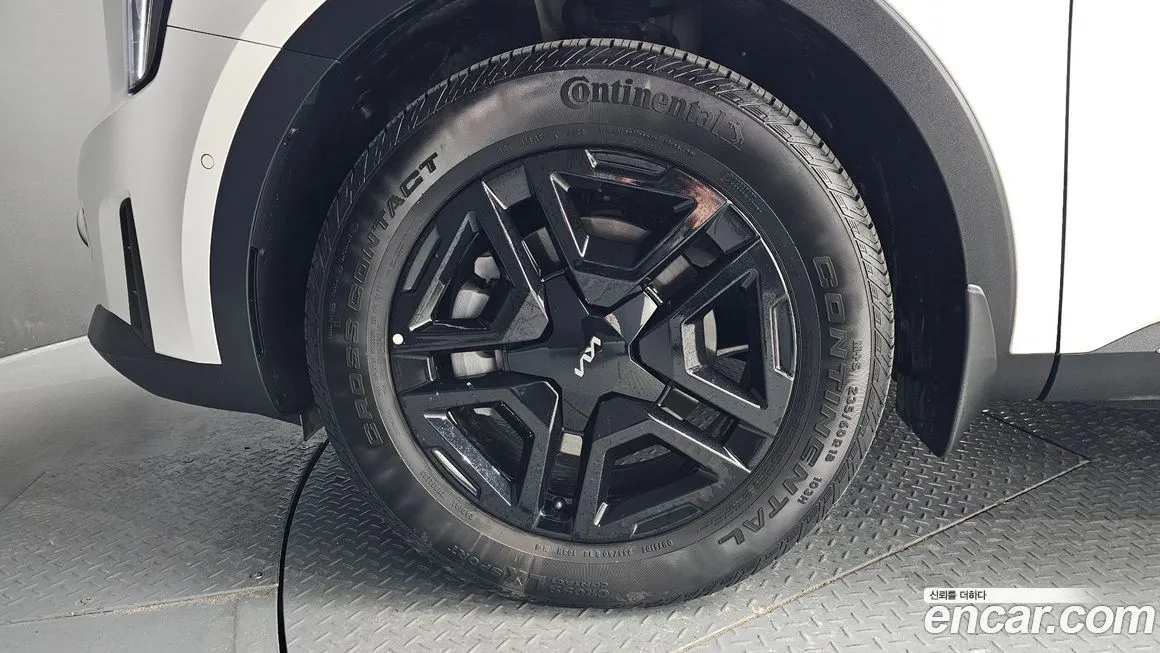 Kia Sorento — фото 5