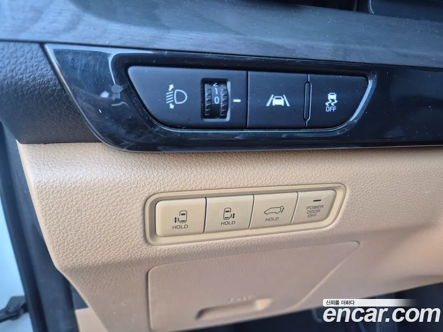Kia Carnival — фото 10