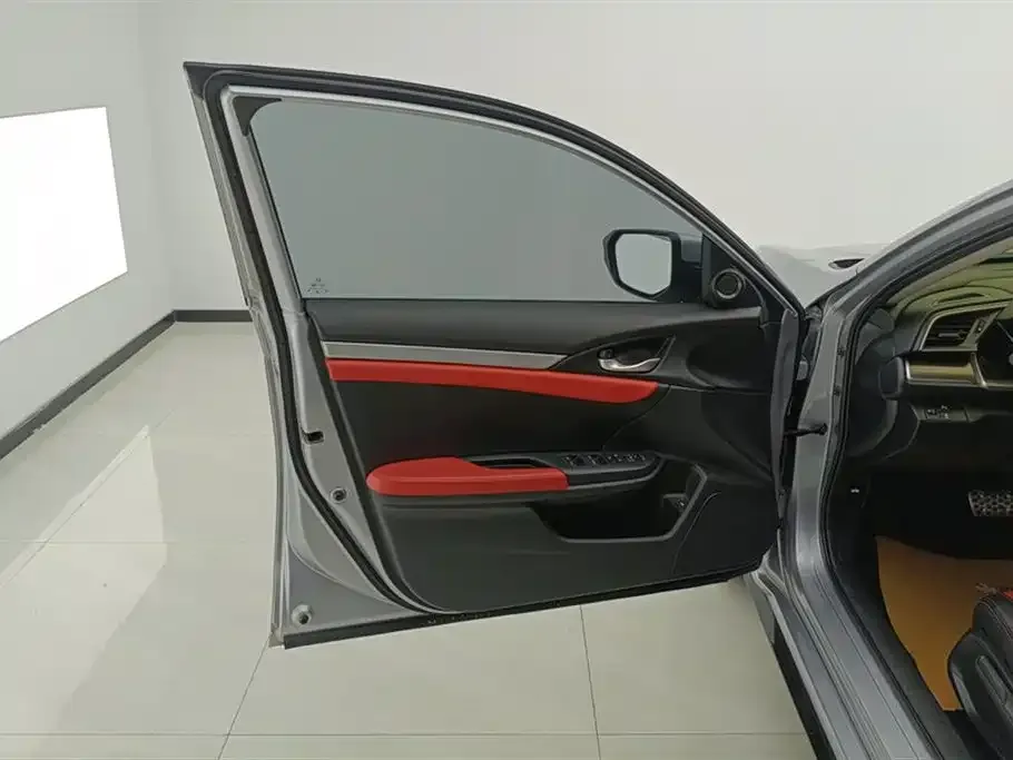 Honda Civic 2021 из CN, фото 7