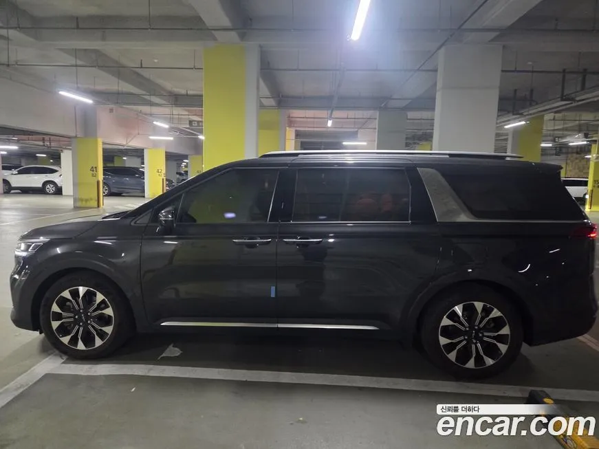 Kia Carnival 2023 из KR, фото 2