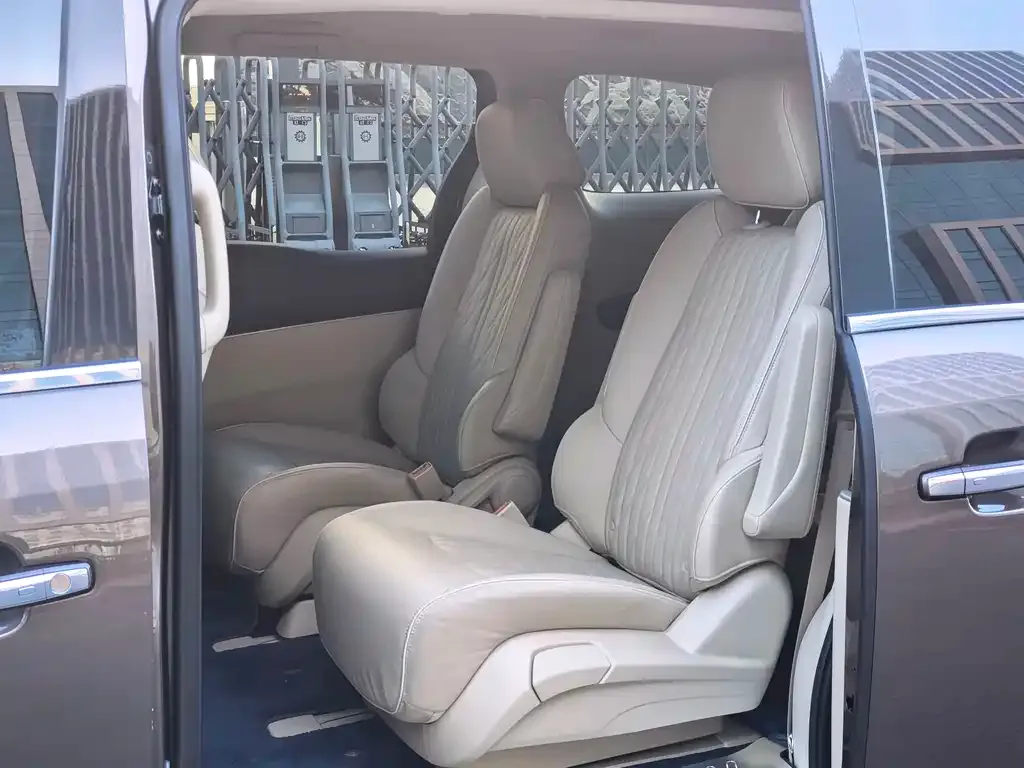 Buick GL8 2023 из CN, фото 7