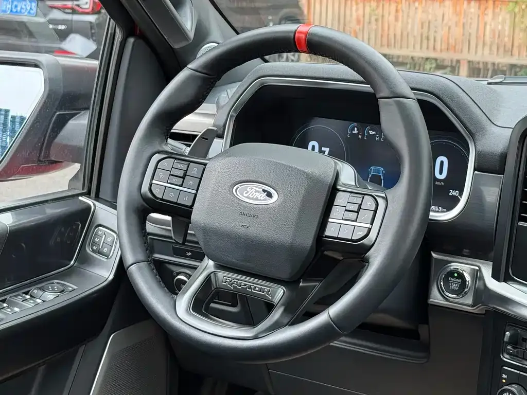 Ford F-150 Raptor — фото 8