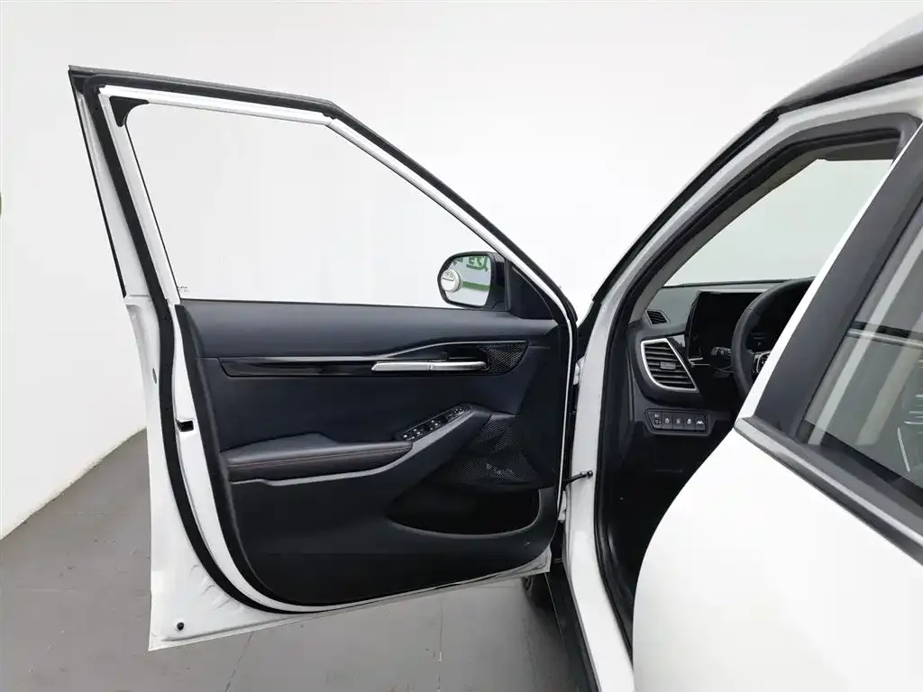 Kia KX3 2022 из CN, фото 8