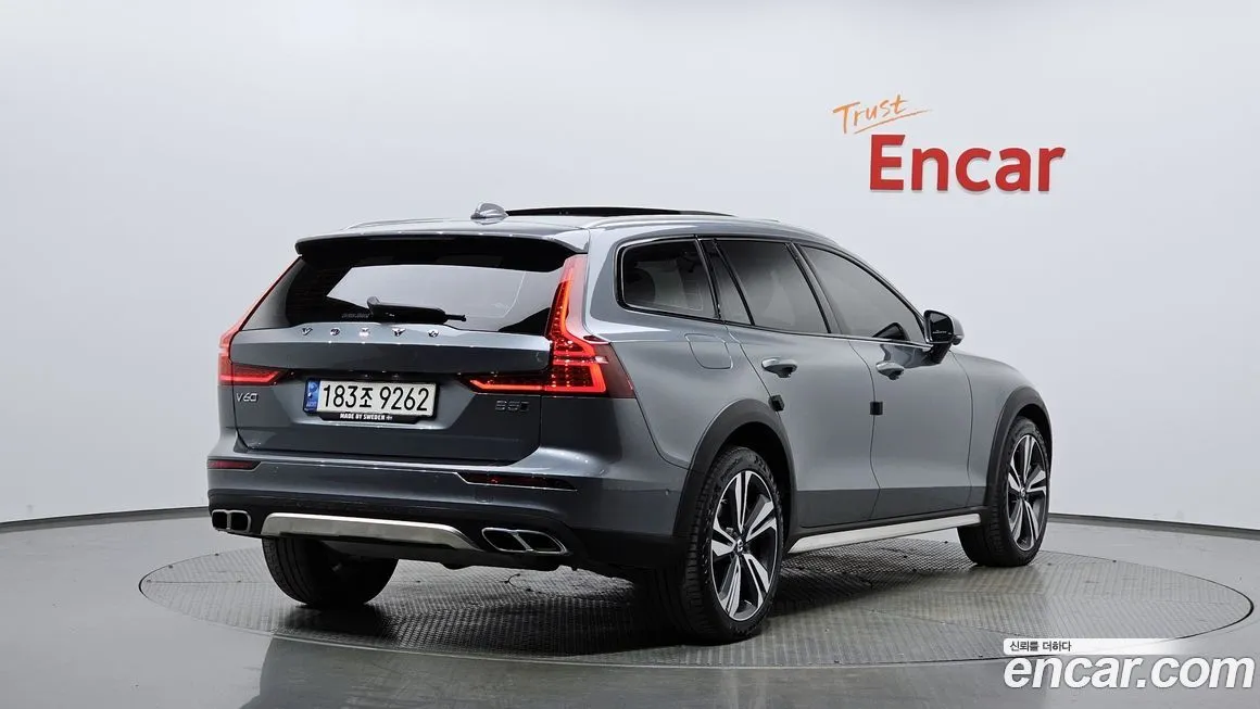 Volvo V60 — фото 2
