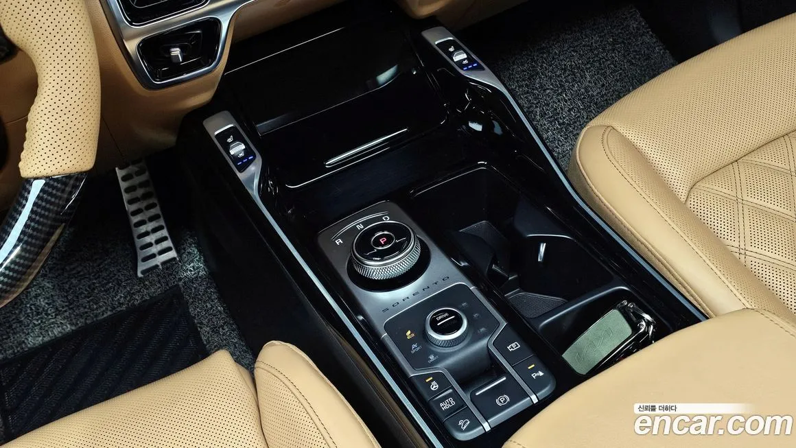 Kia Sorento — фото 9
