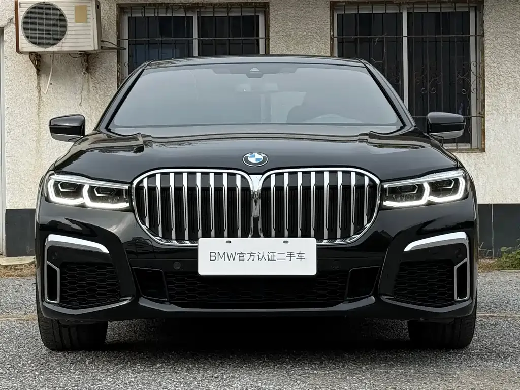 BMW 7 Series — фото 2