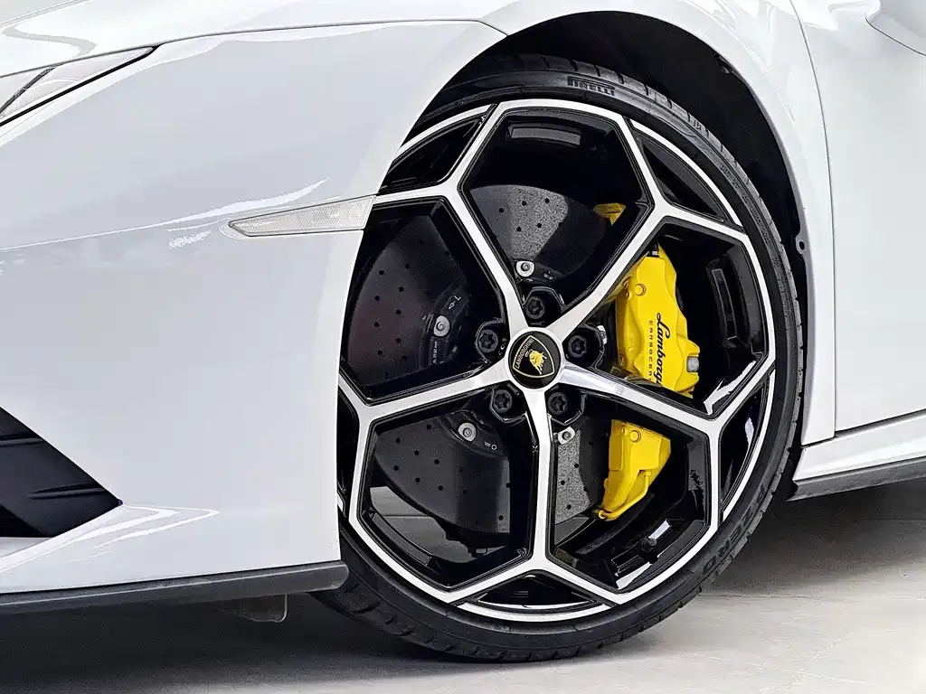 Lamborghini Huracan 2023 из CN, фото 8