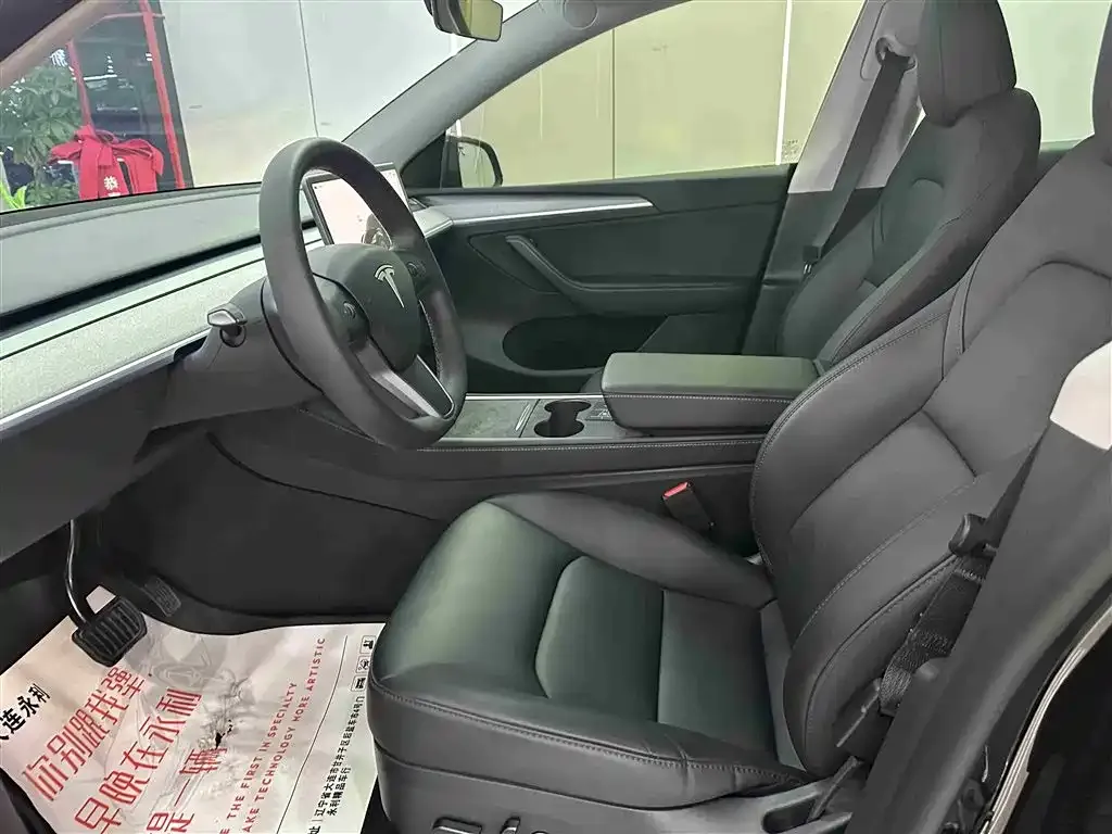Tesla Model Y 2024 из CN, фото 10