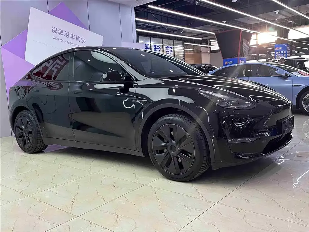 Tesla Model Y 2024 из CN, фото 3