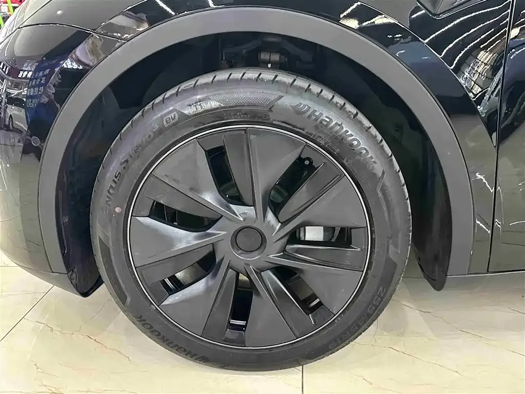Tesla Model Y 2024 из CN, фото 8