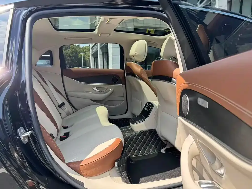 Mercedes-Benz E-Class 2023 из CN, фото 5