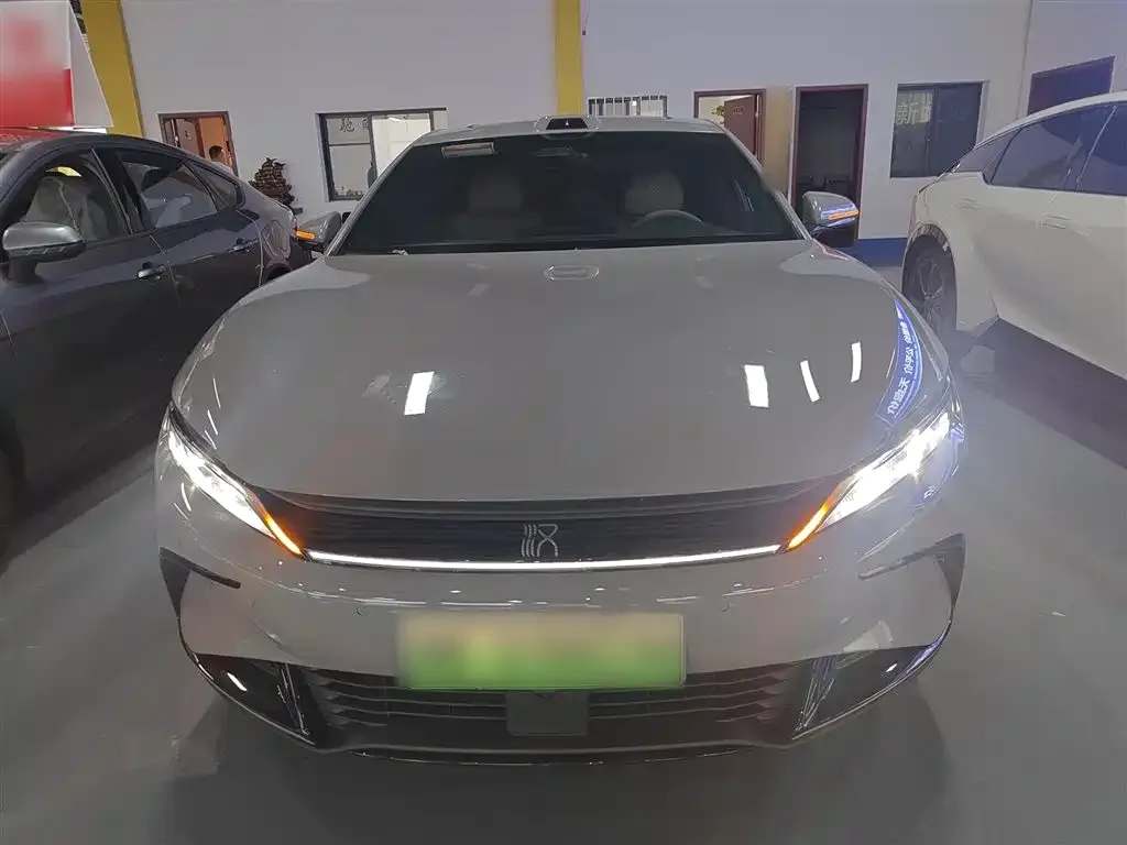 BYD Han 2025 из CN, фото 3