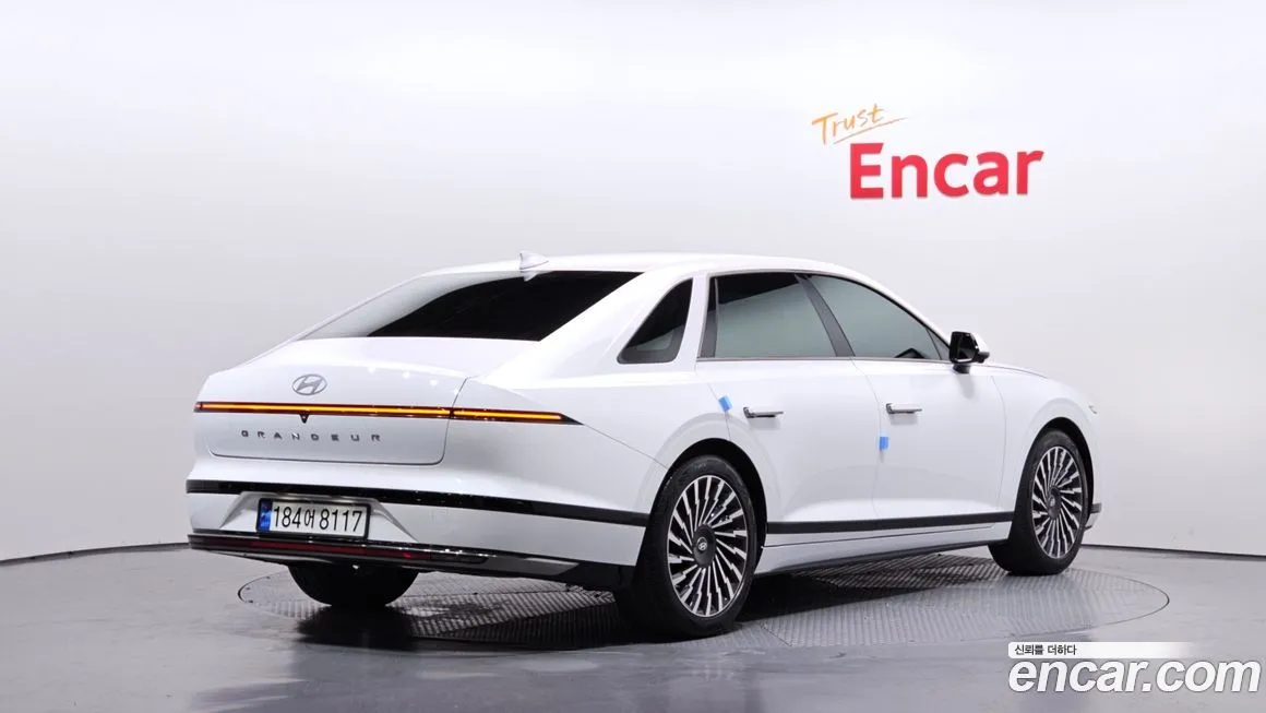 Hyundai Grandeur 2023 из KR, фото 2