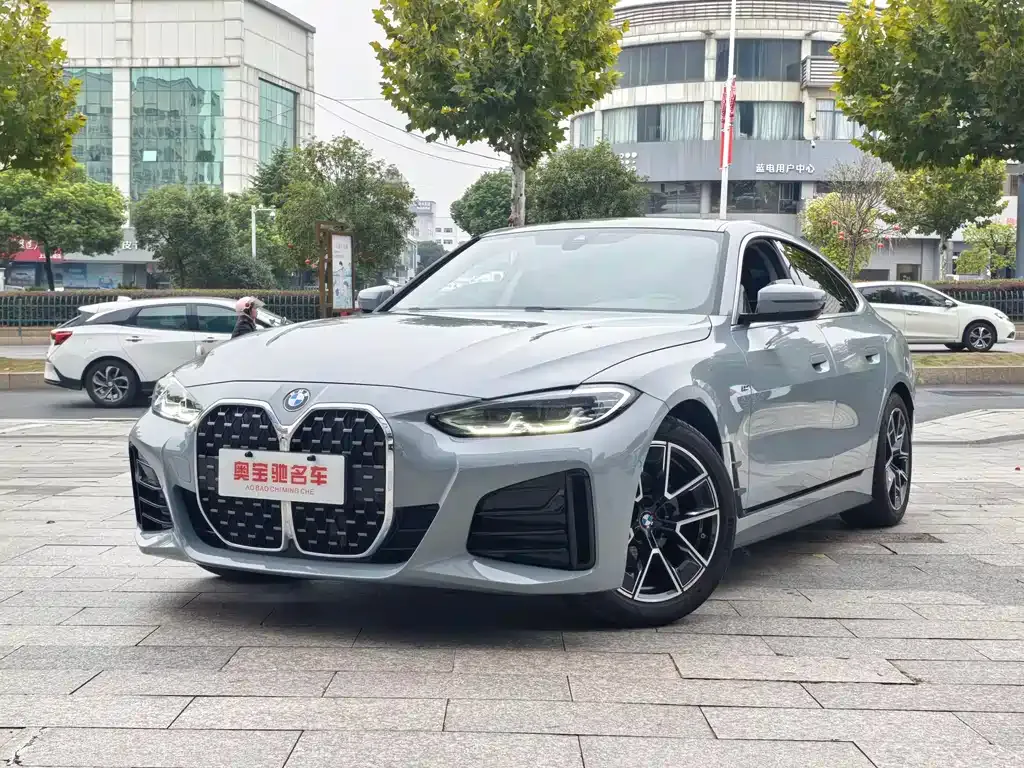 BMW 4 Series 2023 из CN, фото 1