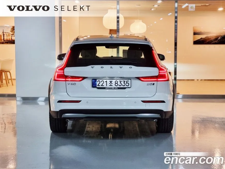 Volvo V60 2025 из KR, фото 4